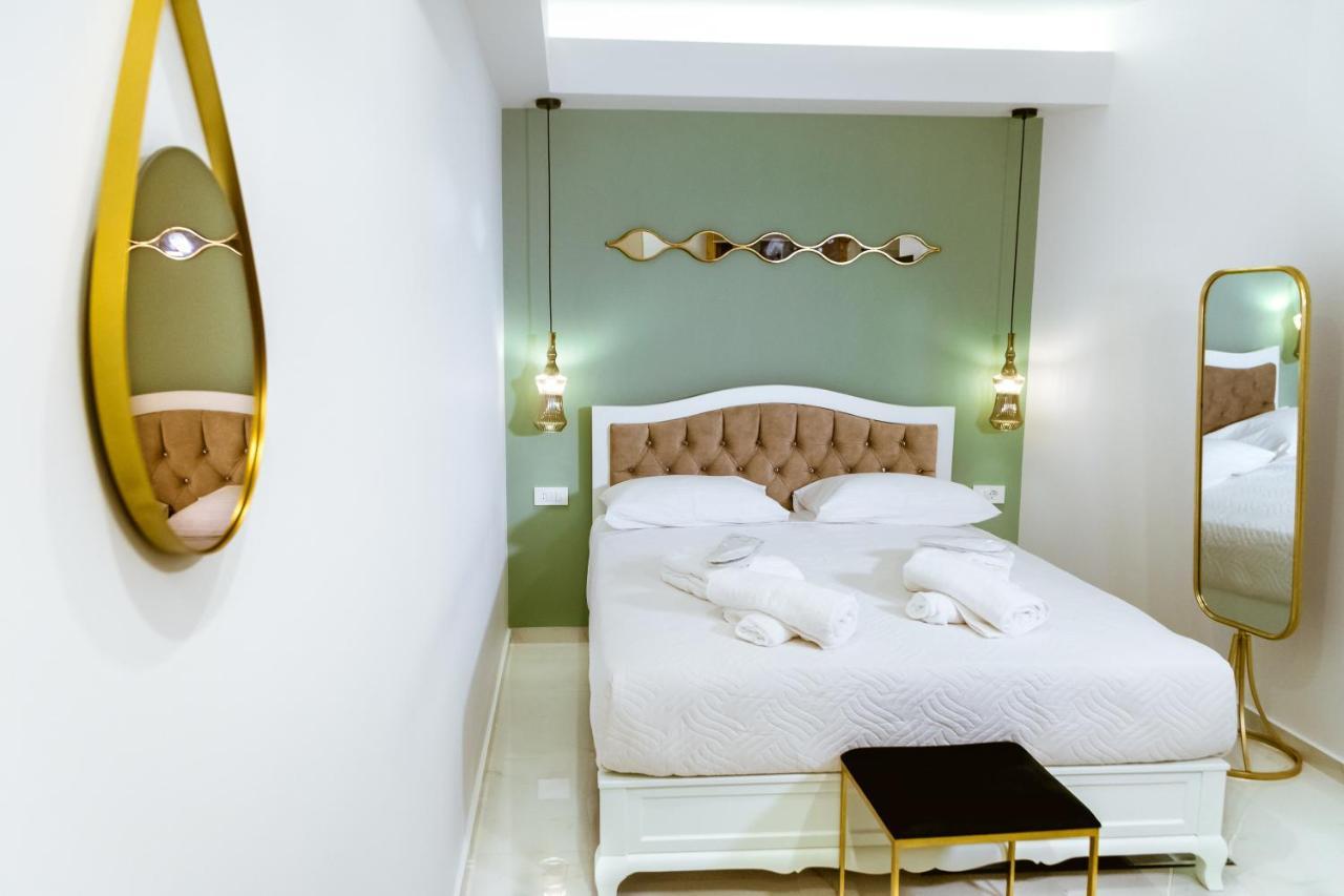 Konmari Boutique Suites Chania  ภายนอก รูปภาพ