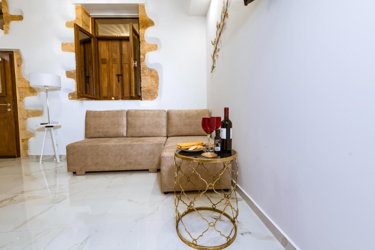Konmari Boutique Suites Chania  ภายนอก รูปภาพ