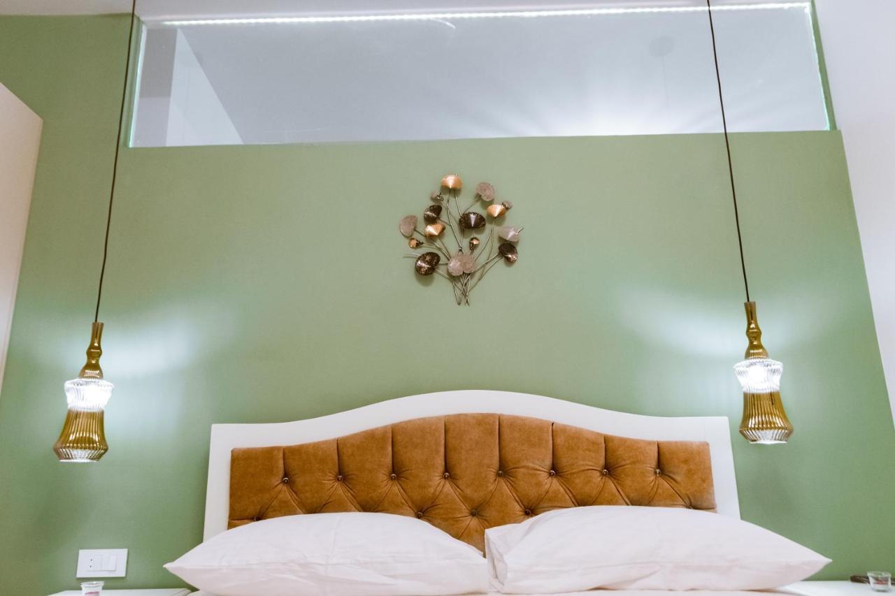 Konmari Boutique Suites Chania  ภายนอก รูปภาพ