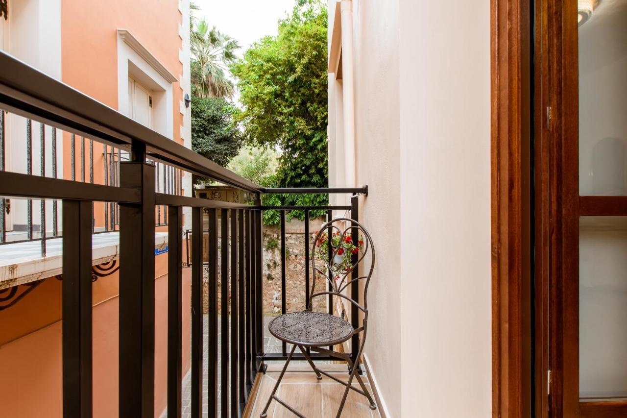 Konmari Boutique Suites Chania  ภายนอก รูปภาพ
