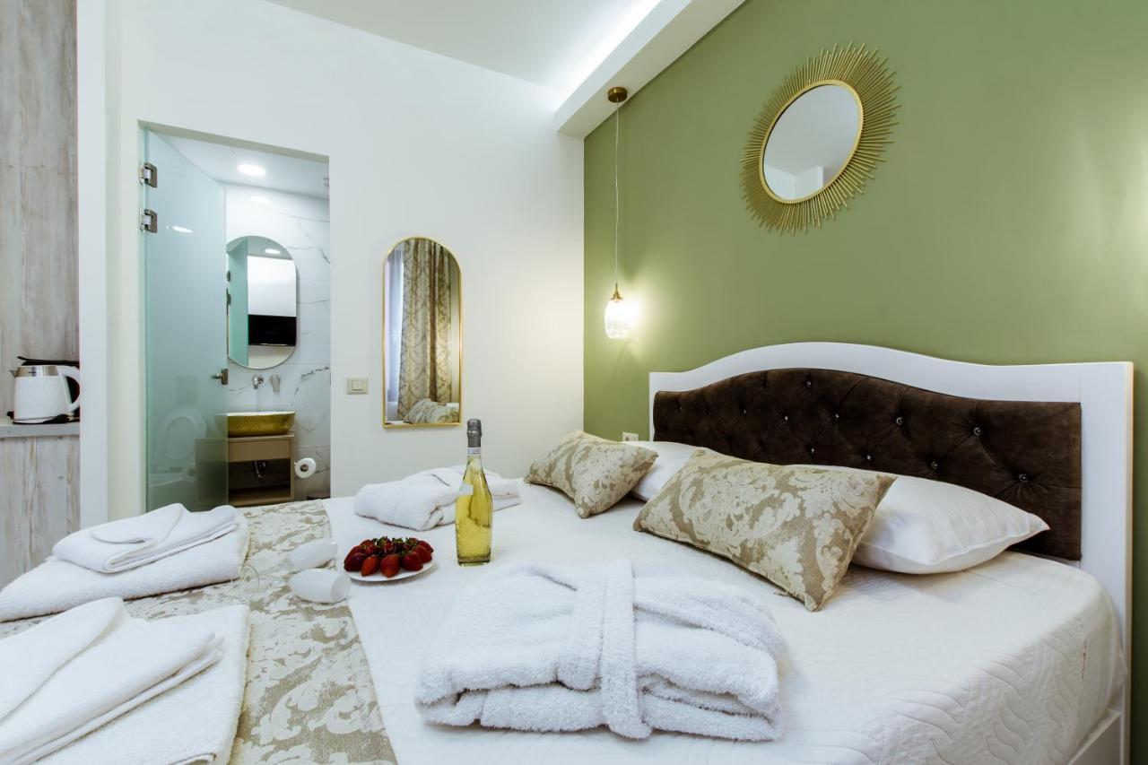Konmari Boutique Suites Chania  ภายนอก รูปภาพ