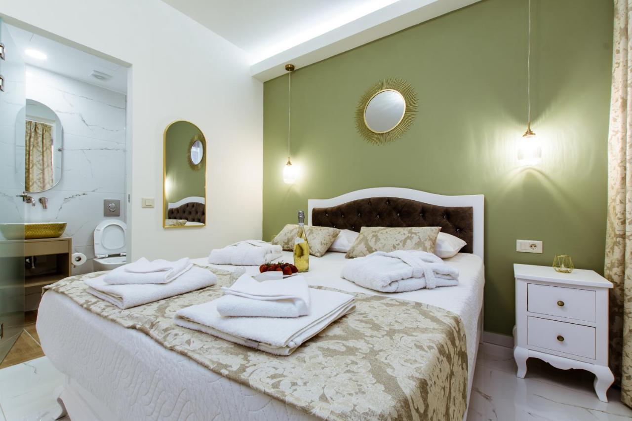 Konmari Boutique Suites Chania  ภายนอก รูปภาพ