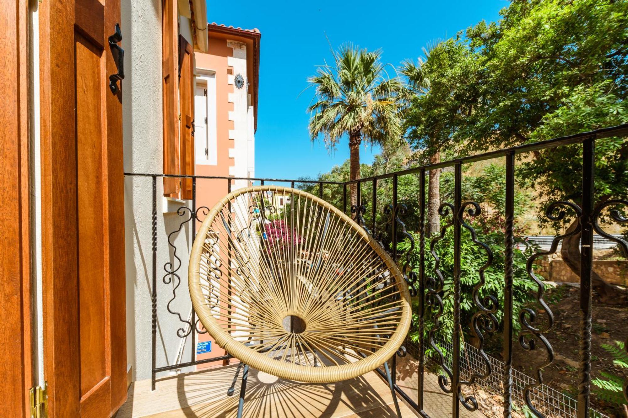 Konmari Boutique Suites Chania  ภายนอก รูปภาพ
